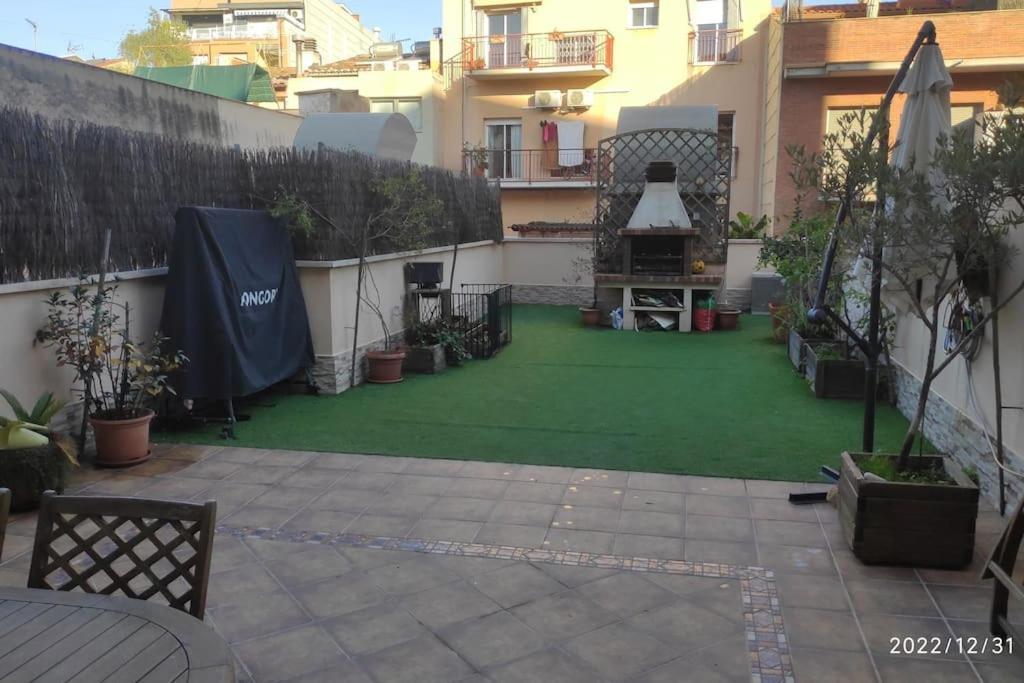 Precioso Apartamento Con Magnifico Patio. 산트 펠리우 데 요브레가트 외부 사진